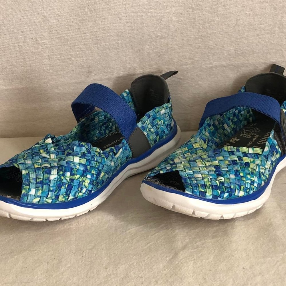 Size 8 Women's Cobb Hill By: Balance Blue Green Woven Adjustable Strap Shoes/San